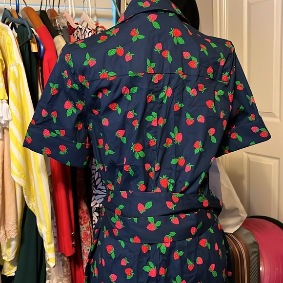 Kate Spade ♠️ strawberry shirt dress - Picture 13 of 14